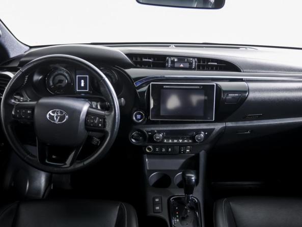 Toyota Hilux VIII с пробегом 2020 года, цена 4 290 000 рублей, 73056 км, offers.body_type.unknown, Автокод Объявления