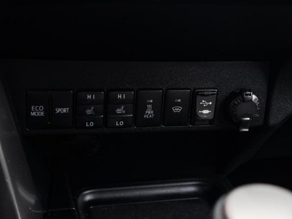 Toyota RAV4 IV (XA40) Рестайлинг с пробегом 2018 года, цена 2 390 000 рублей, 159255 км, внедорожник, Автокод Объявления