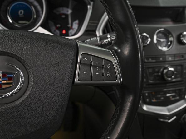 Cadillac SRX II с пробегом 2011 года, цена 1 272 000 рублей, 300943 км, внедорожник, Автокод Объявления