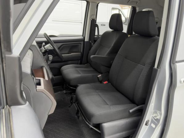 Toyota Roomy I с пробегом 2018 года, цена 999 000 рублей, 130412 км, микровэн, Автокод Объявления