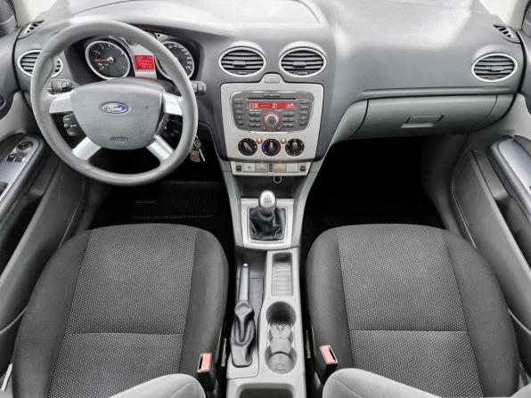 Ford Focus II Рестайлинг с пробегом 2011 года, цена 398 000 рублей, 210529 км, седан, Автокод Объявления