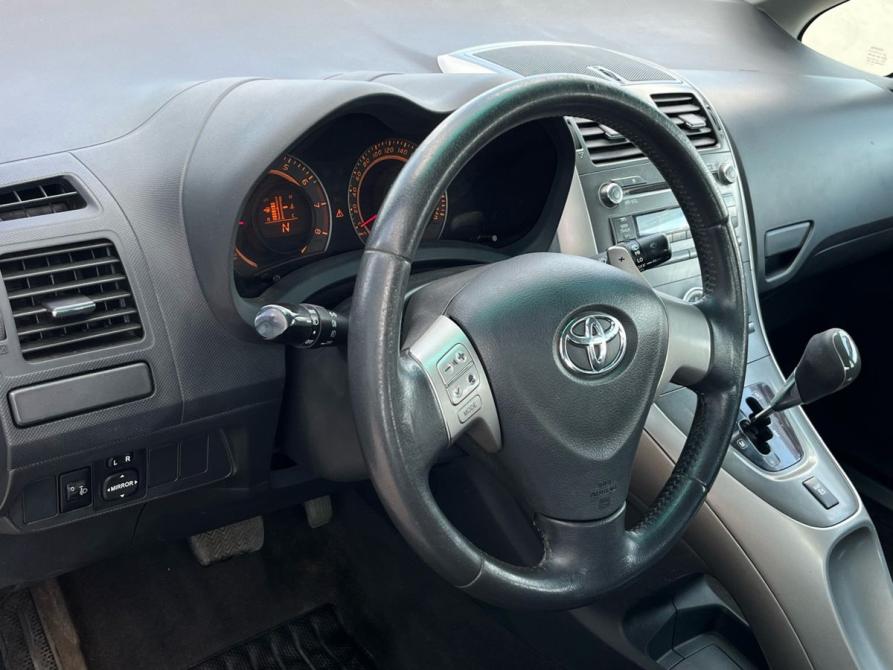 Toyota Auris I Калуга  - изображение 10
