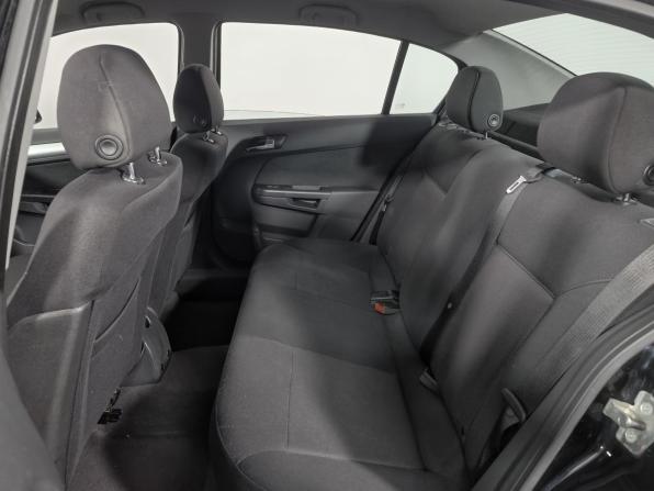 Opel Astra H Рестайлинг с пробегом 2011 года, цена 639 000 рублей, 142768 км, седан, Автокод Объявления