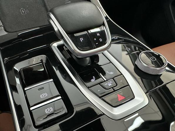 Omoda C5 I с пробегом 2023 года, цена 2 017 000 рублей, 40613 км, внедорожник, Автокод Объявления