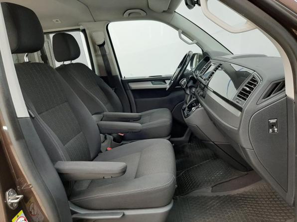 Volkswagen Multivan T6 с пробегом 2018 года, цена 3 940 000 рублей, 166167 км, минивэн, Автокод Объявления