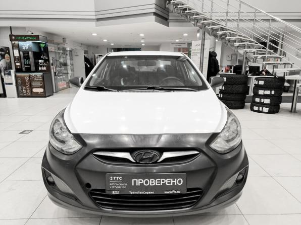 Hyundai Solaris I с пробегом 2013 года, цена 480 000 рублей, 292234 км, седан, Автокод Объявления