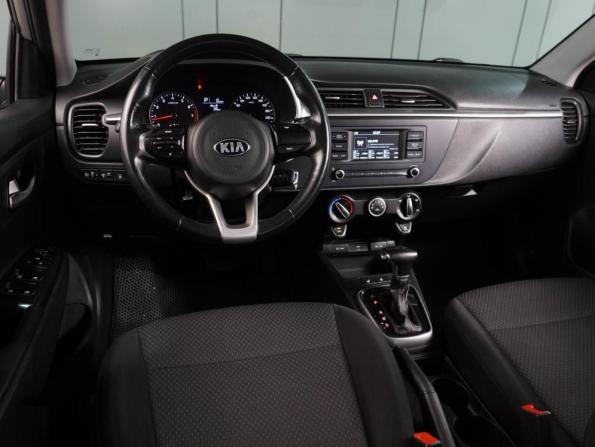 Kia Rio IV Рестайлинг с пробегом 2021 года, цена 1 099 000 рублей, 175684 км, хэтчбек, Автокод Объявления