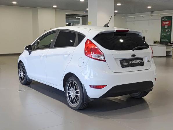 Ford Fiesta Mk6 Рестайлинг с пробегом 2017 года, цена 838 000 рублей, 91966 км, хэтчбек, Автокод Объявления