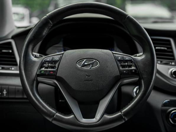 Hyundai Tucson III с пробегом 2018 года, цена 1 850 000 рублей, 105475 км, внедорожник, Автокод Объявления