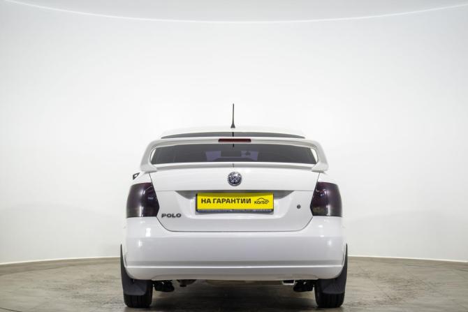 Volkswagen Polo V с пробегом 2013 года, цена 879 000 рублей, 141000 км, седан, Автокод Объявления