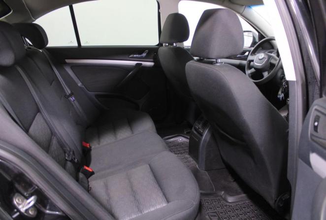 Skoda Octavia II (A5) Рестайлинг с пробегом 2012 года, цена 710 000 рублей, 206893 км, лифтбек, Автокод Объявления
