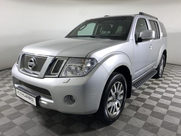 Nissan Pathfinder III Рестайлинг с пробегом 2010 года, цена 1 465 000 рублей, 177000 км, внедорожник, Автокод Объявления