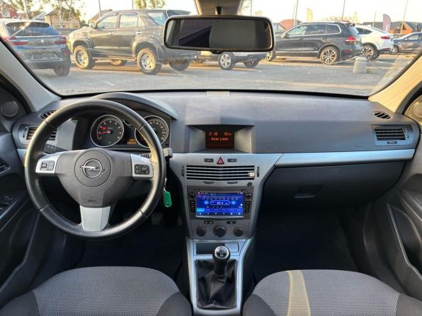 Opel Astra H Рестайлинг с пробегом 2012 года, цена 505 000 рублей, 226647 км, седан, Автокод Объявления