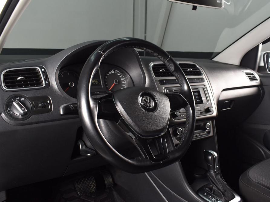 Volkswagen Polo V Рестайлинг Кемерово  - изображение 8