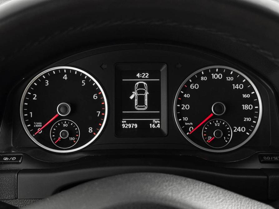 Volkswagen Tiguan I Рестайлинг Санкт-Петербург  - изображение 16