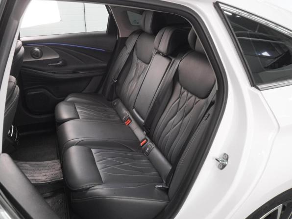 Chery Arrizo 8 с пробегом 2023 года, цена 2 249 000 рублей, 47267 км, седан, Автокод Объявления