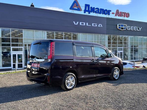 Toyota Noah III (R80) с пробегом 2015 года, цена 1 900 000 рублей, 178702 км, минивэн, Автокод Объявления