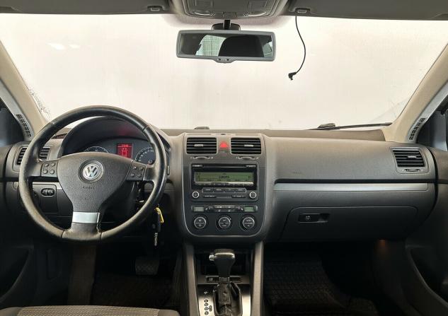 Volkswagen Jetta V с пробегом 2009 года, цена 650 000 рублей, 238821 км, седан, Автокод Объявления