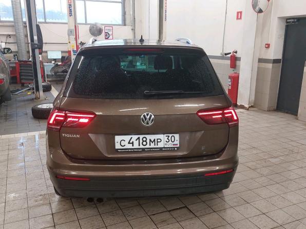 Volkswagen Tiguan II с пробегом 2018 года, цена 2 080 000 рублей, 100092 км, внедорожник, Автокод Объявления