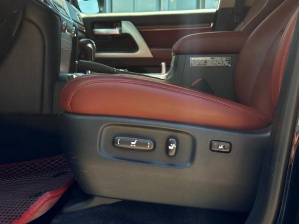 Toyota Land Cruiser 200 Series Рестайлинг 2 с пробегом 2016 года, цена 5 817 000 рублей, 125400 км, внедорожник, Автокод Объявления