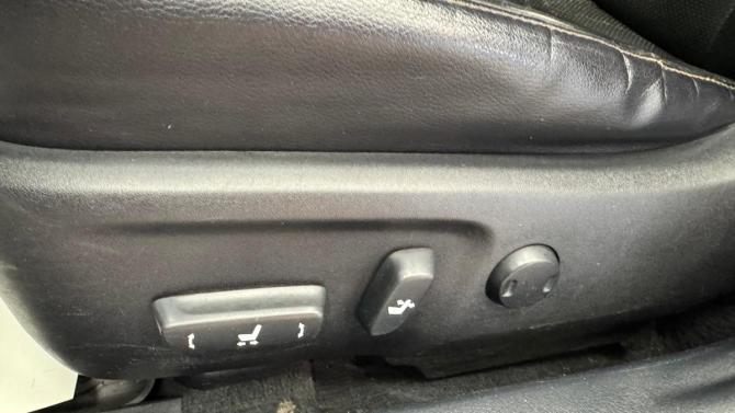 Toyota Camry VII (XV50) с пробегом 2012 года, цена 1 345 000 рублей, 259213 км, седан, Автокод Объявления