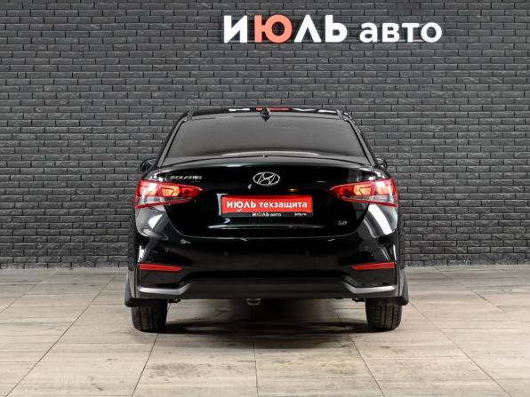 Hyundai Solaris II с пробегом 2019 года, цена 1 490 000 рублей, 128778 км, седан, Автокод Объявления