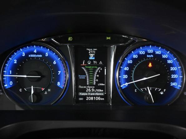 Toyota Camry VII (XV50) Рестайлинг с пробегом 2014 года, цена 2 019 000 рублей, 208106 км, седан, Автокод Объявления