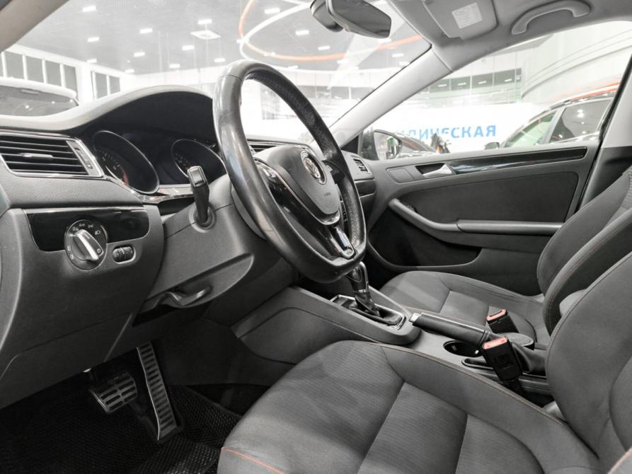 Volkswagen Jetta VI Рестайлинг Казань  - изображение 20