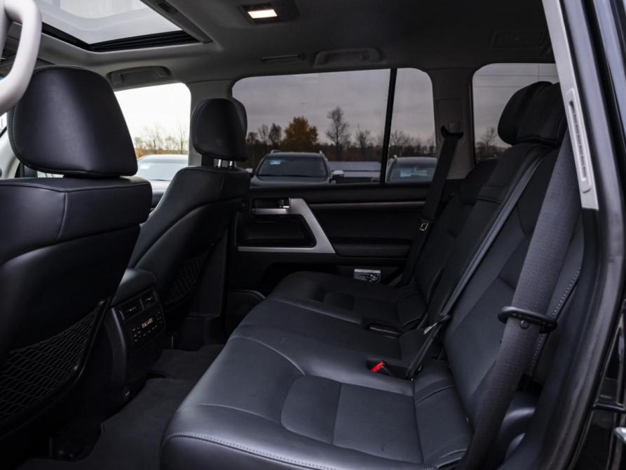 Toyota Land Cruiser 200 Series Рестайлинг 2 Москва  - изображение 18