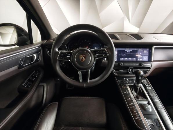 Porsche Macan I Рестайлинг с пробегом 2019 года, цена 5 165 150 рублей, 48514 км, внедорожник, Автокод Объявления