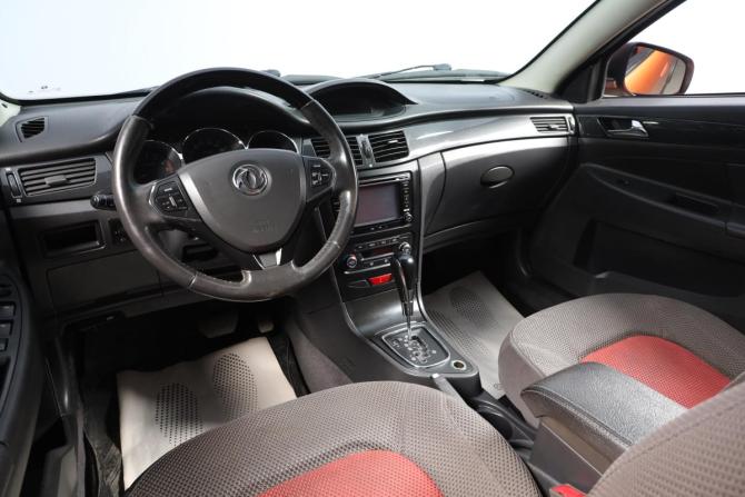 Dongfeng H30 Cross с пробегом 2015 года, цена 899 000 рублей, 139008 км, хэтчбек, Автокод Объявления