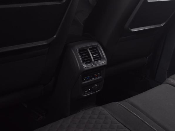 Volkswagen Tiguan II с пробегом 2018 года, цена 2 524 995 рублей, 143000 км, внедорожник, Автокод Объявления
