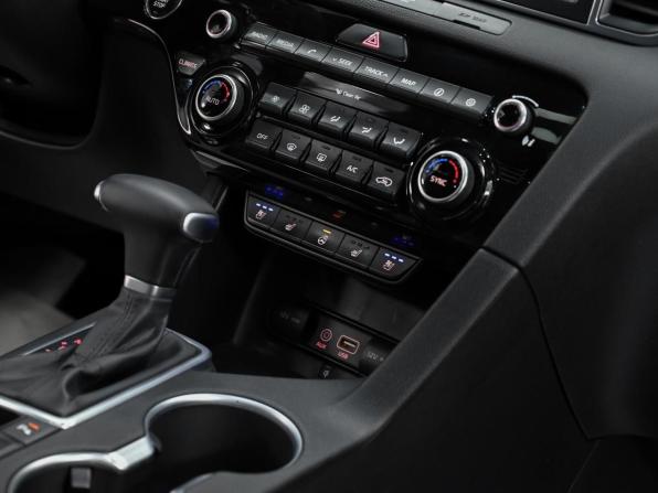 Kia Sportage IV с пробегом 2016 года, цена 1 699 000 рублей, 176000 км, внедорожник, Автокод Объявления
