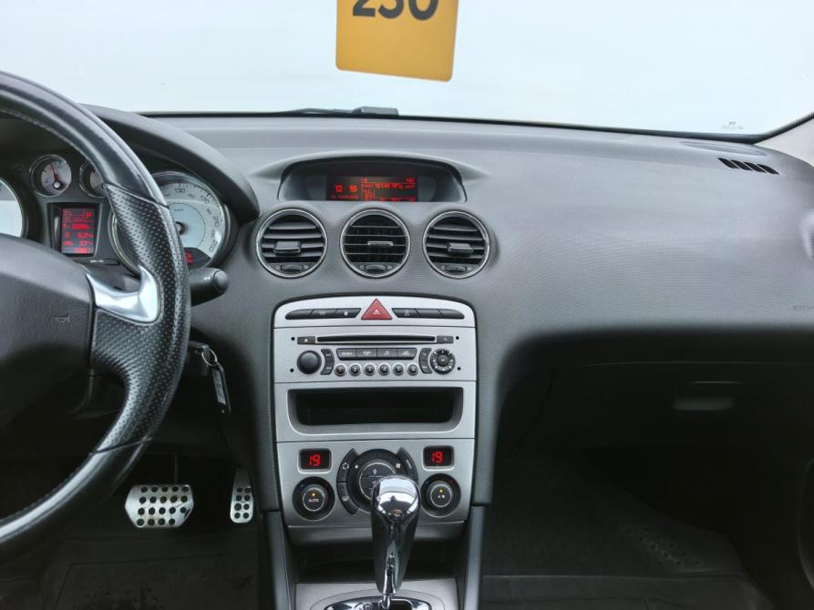 Peugeot 408 I Санкт-Петербург  - изображение 13