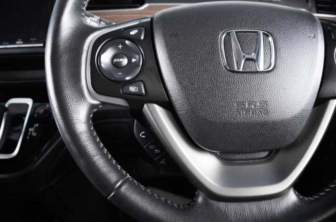 Honda Freed II Рестайлинг с пробегом 2022 года, цена 2 199 000 рублей, 42623 км, компактвэн, Автокод Объявления