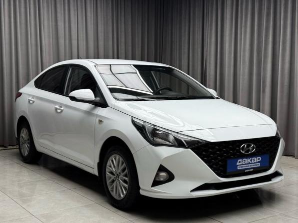 Hyundai Solaris II Рестайлинг с пробегом 2020 года, цена 1 179 000 рублей, 135134 км, седан, Автокод Объявления