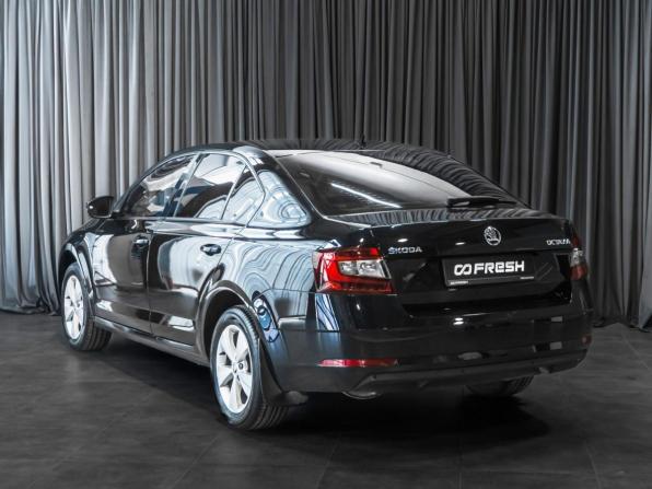 Skoda Octavia III (A7) Рестайлинг с пробегом 2020 года, цена 1 819 000 рублей, 103713 км, лифтбек, Автокод Объявления