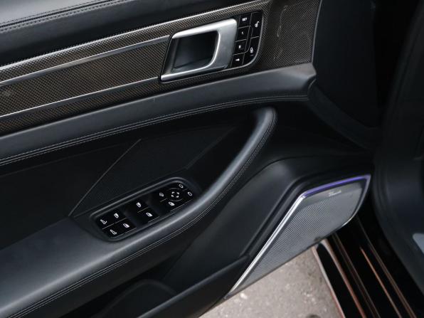 Porsche Panamera II с пробегом 2017 года, цена 8 989 000 рублей, 68986 км, фастбек, Автокод Объявления
