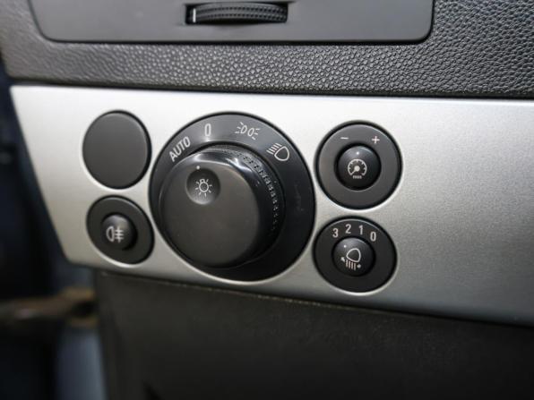 Opel Astra H Рестайлинг с пробегом 2011 года, цена 398 000 рублей, 288889 км, хэтчбек, Автокод Объявления