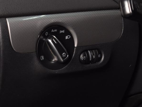 Volkswagen Jetta VI Рестайлинг с пробегом 2014 года, цена 944 995 рублей, 200548 км, седан, Автокод Объявления
