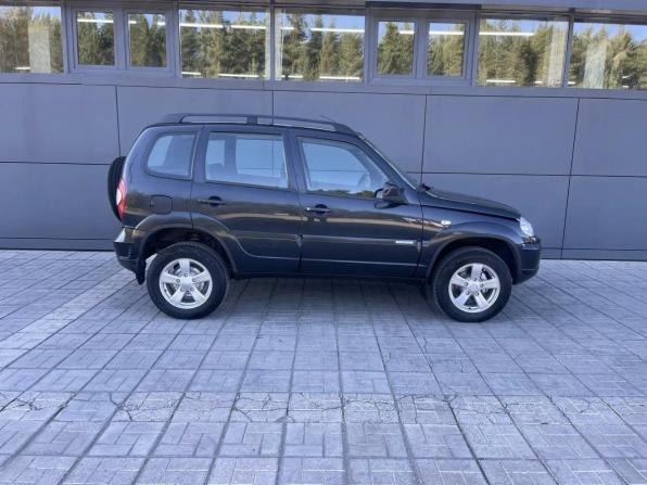 Chevrolet Niva I Рестайлинг с пробегом 2015 года, цена 580 000 рублей, 210000 км, внедорожник, Автокод Объявления