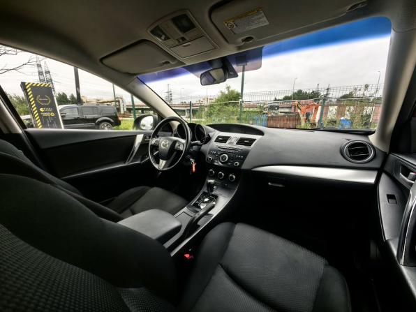 Mazda 3 II (BL) Рестайлинг с пробегом 2013 года, цена 769 000 рублей, 220000 км, хэтчбек, Автокод Объявления