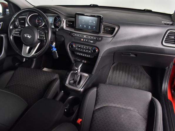 Kia Ceed III с пробегом 2018 года, цена 935 000 рублей, 97222 км, хэтчбек, Автокод Объявления