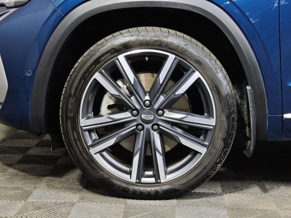 Geely Monjaro I с пробегом 2023 года, цена 3 097 000 рублей, 52980 км, внедорожник, Автокод Объявления