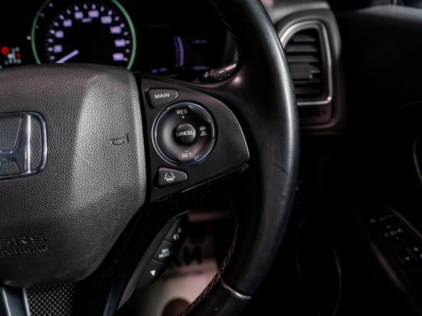 Honda Vezel I с пробегом 2017 года, цена 1 645 000 рублей, 140700 км, внедорожник, Автокод Объявления