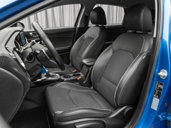 Kia Ceed III с пробегом 2018 года, цена 1 790 000 рублей, 101787 км, хэтчбек, Автокод Объявления