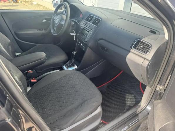 Volkswagen Polo V с пробегом 2010 года, цена 575 000 рублей, 280000 км, седан, Автокод Объявления