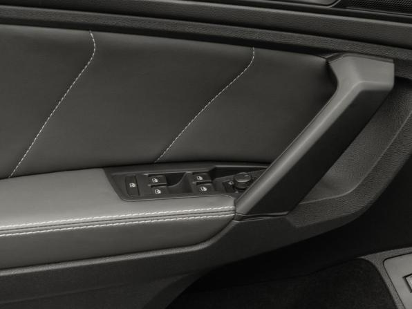 Volkswagen Tiguan II с пробегом 2018 года, цена 3 080 000 рублей, 54109 км, внедорожник, Автокод Объявления