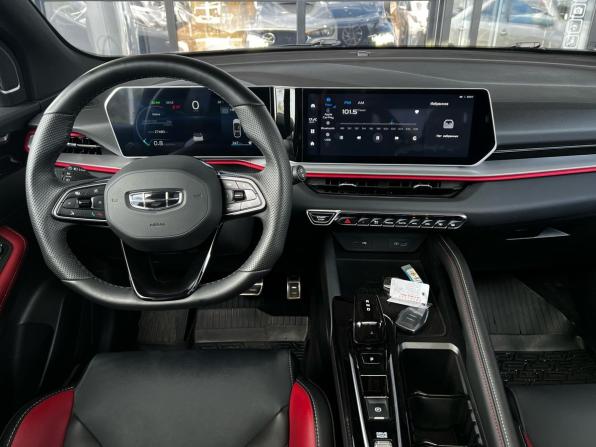 Geely Coolray I Рестайлинг с пробегом 2024 года, цена 2 279 999 рублей, 27675 км, внедорожник, Автокод Объявления