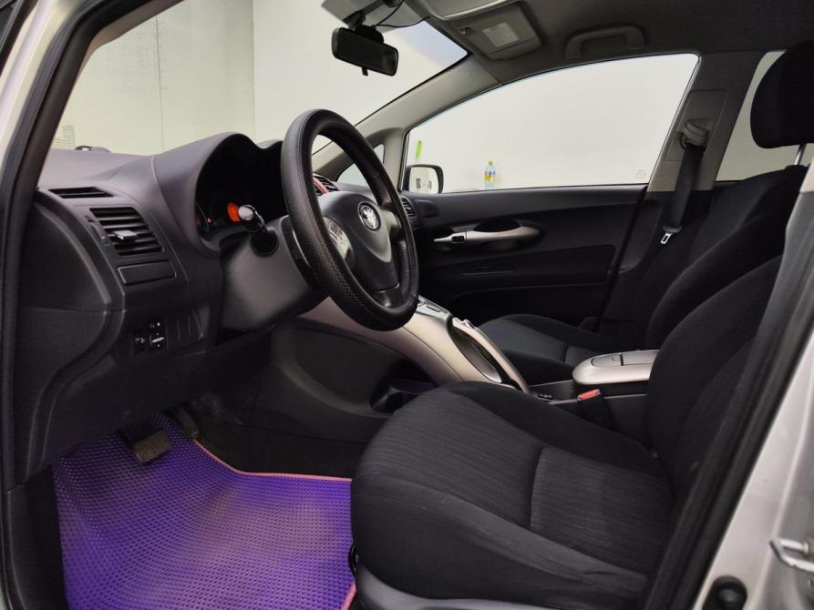 Toyota Auris I Уфа  - изображение 20